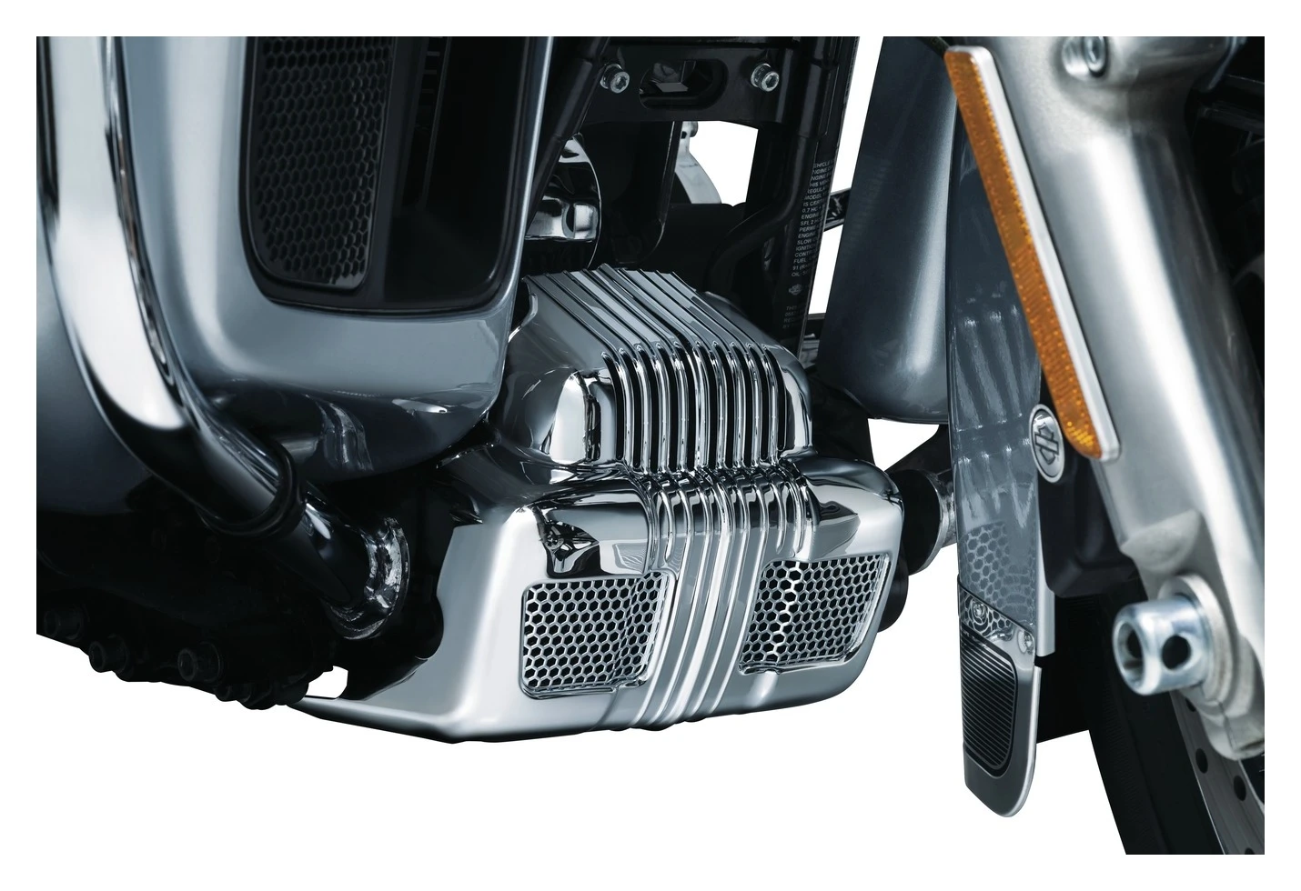 Kuryakyn Coolant Pump Cover For Harley Electra Glide Ultra Limited / Tri-Glide 2014-2016 - Image 3