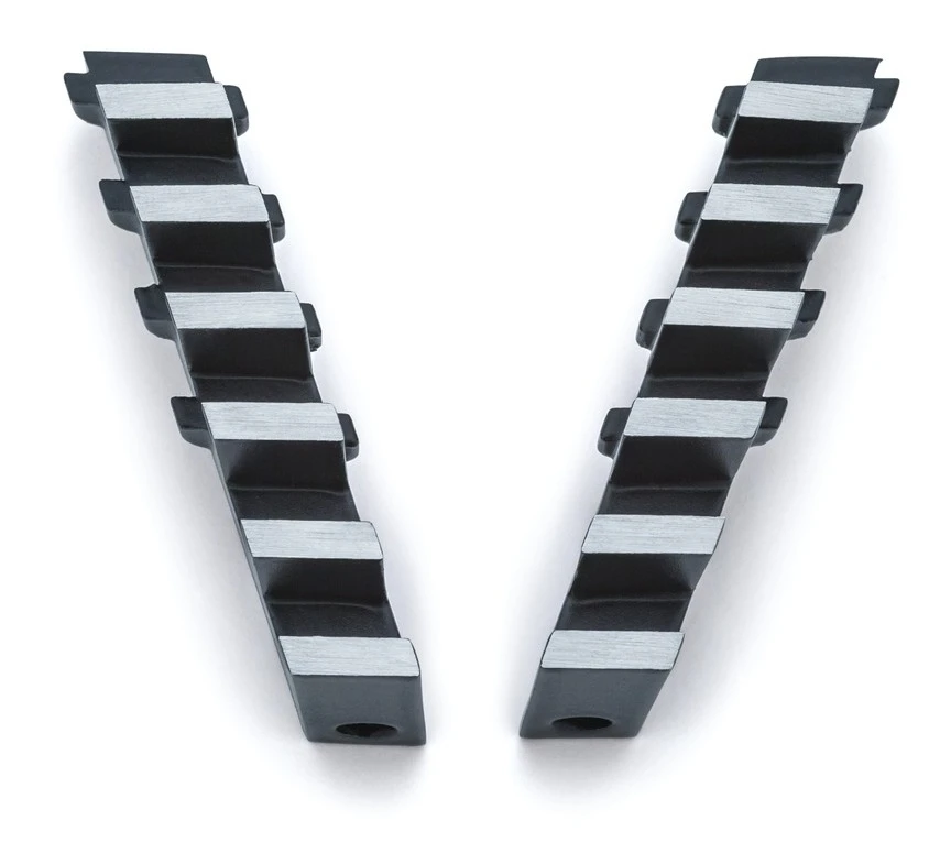 Kuryakyn Exhaust Port Fillers For Indian 2014-2022 3 Kuryakyn Exhaust Port Fillers For Indian 2014-2022