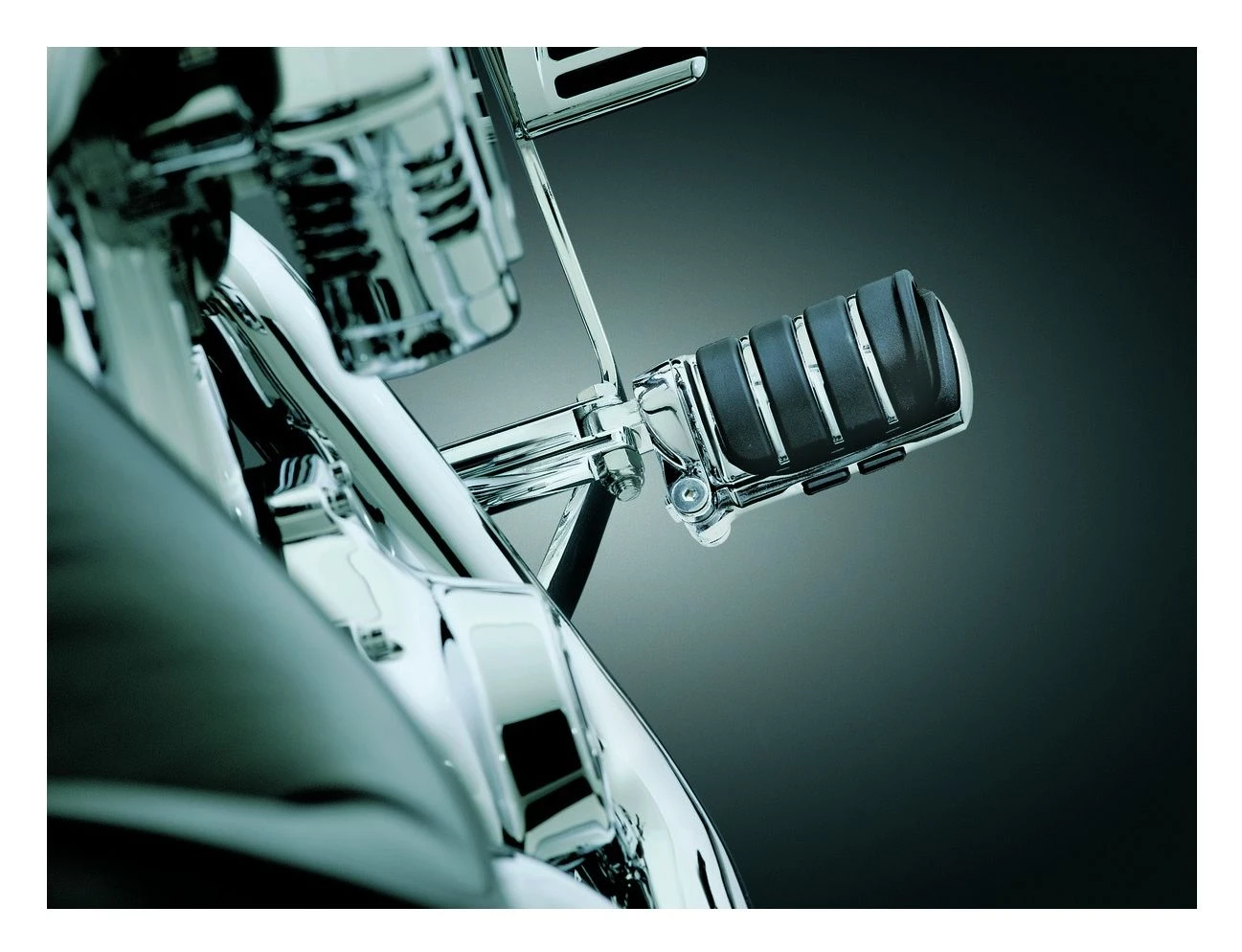 Kuryakyn Switchblade Foot Pegs 4 Kuryakyn Switchblade Foot Pegs - Image 2