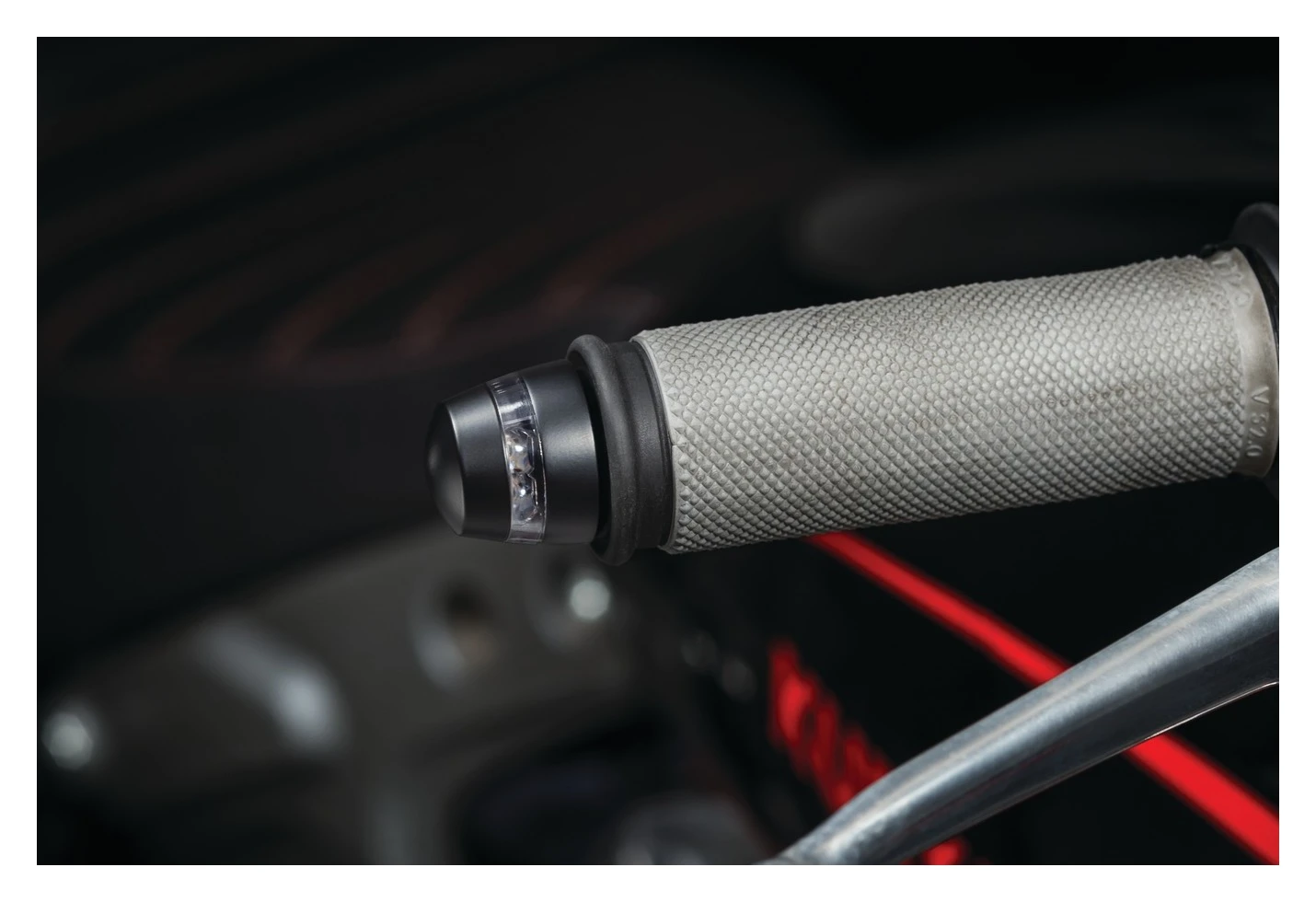 Kuryakyn by Kellermann BL 2000 Bar End Turn Signal 7 Kuryakyn by Kellermann BL 2000 Bar End Turn Signal - Image 5